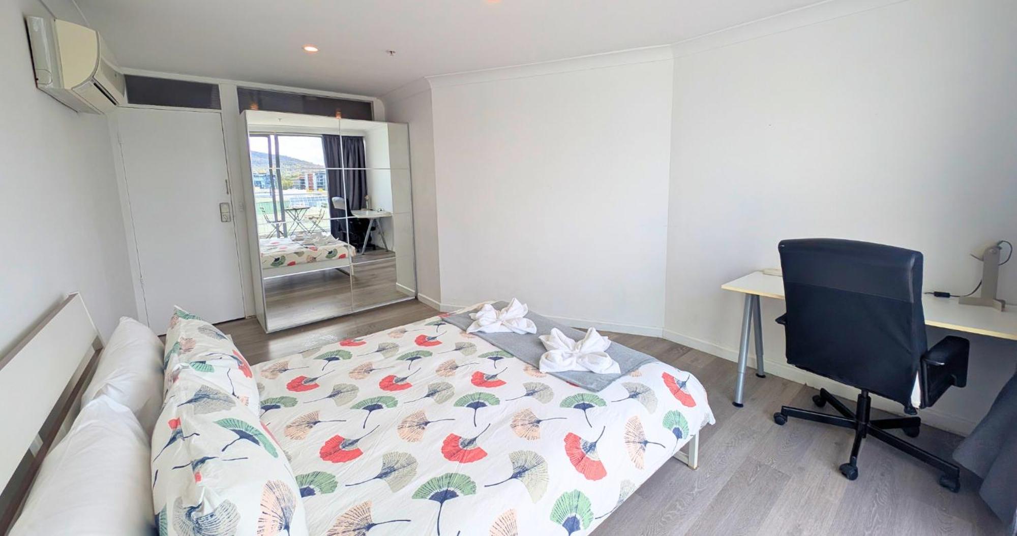 Dana-Cozy Private Room In Shared Central Apt-Rm 2 堪培拉 外观 照片